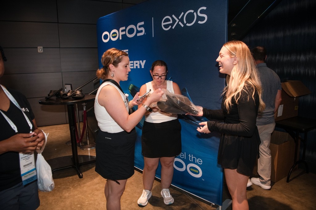 NATAFoundation's tweet image. Huge thanks to @oofos for sponsoring our ParTee for ATs at #NATA2025 and gifting OOahh Slides to all attendees! 💙 Your 2 years of partnership means so much to the NATA Foundation and the AT community. We’re grateful for your impact and support! 🙌 #ATimpact #SupportATs