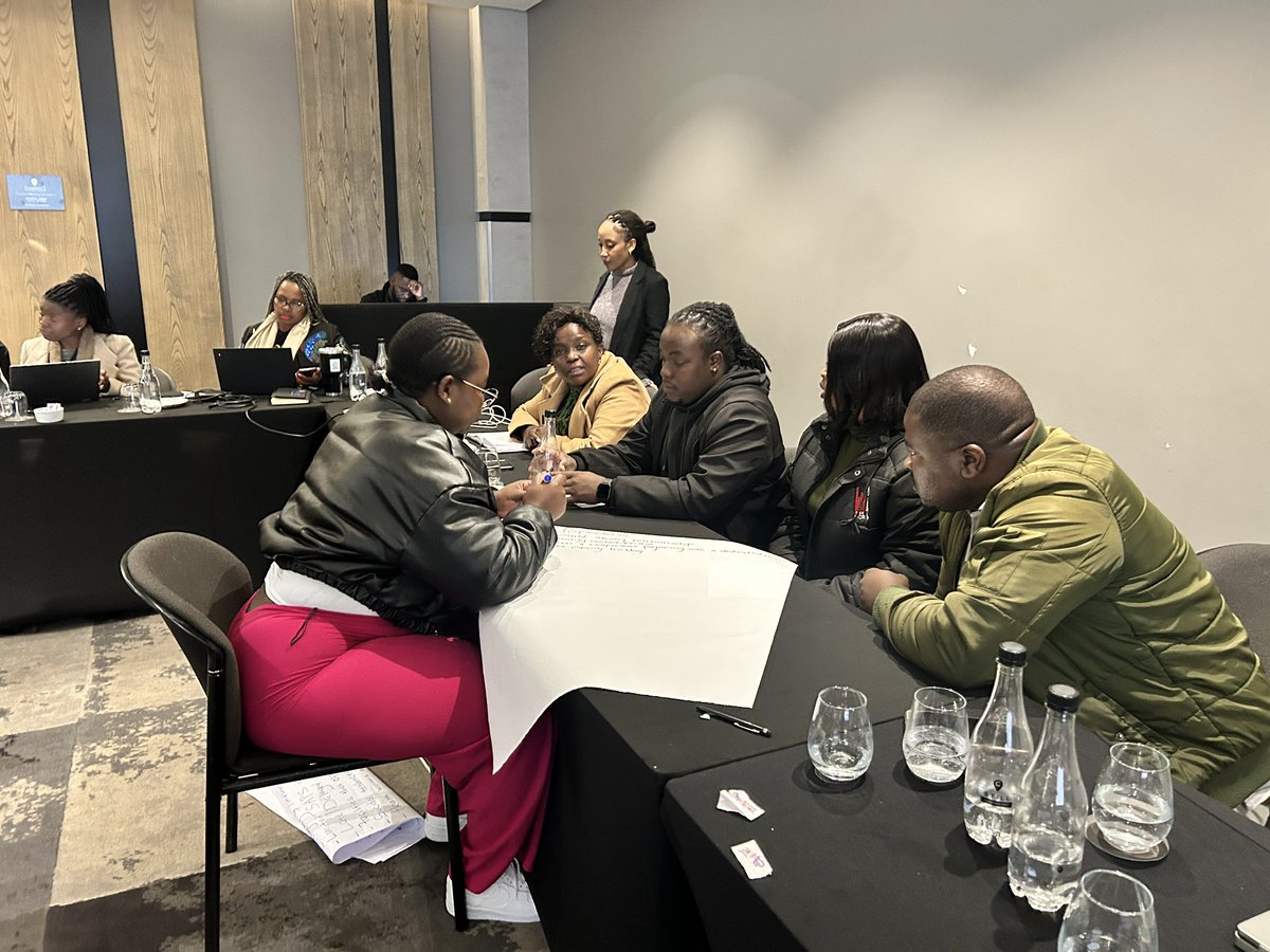 Jhpiego_SA's tweet photo. Today we kicked off the Community Media Co-creation Workshop series in Sandton, Gauteng — a collaboration with @UNICEF_SA and @HealthZA . We tackled challenges faced by the community media during health emergencies and co-created solutions for better communication. #Preparedness https://t.co/rrPHIKvz5N