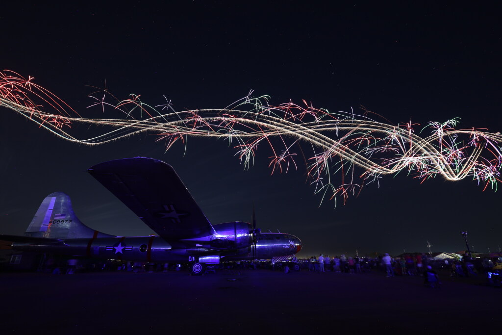 What an unforgettable week at #OSH25! Check out these photos; it's packed with happy memories.

Share your favorite moments with us in the comments!

#Aviation #Avgeeks #Oshkosh #AviationSpotting