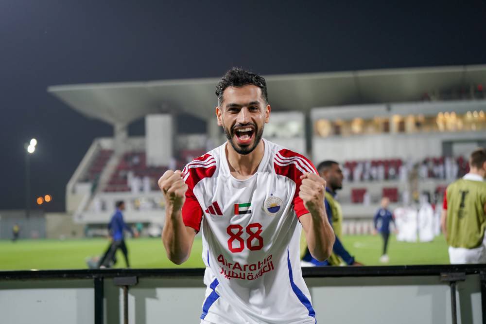 433_uae2's tweet image. 🚨🚨🚨🚨🚨🚨🚨🚨 — رسميًا:

ماجد حسن يغادر معسكر منتخبنا 🇦🇪 بعد أن أثبتت الفحوصات الطبية إصابته وحاجته للعلاج والراحة، وكانت الإصابة قد لحقت به خلال مشاركته مع ناديه في احدى المباريات الودية 🚑