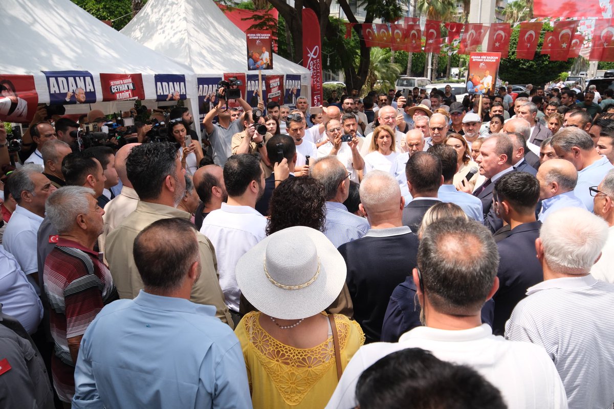 Türkiye Belediyeler Birliği Başkan Vekili ve Mersin Büyükşehir Belediye Başkanımız Sayın Vahap Seçer, Mersin İl Başkanımız Koral Ömür ve Mersin Milletvekilimiz Gülcan Kış, tutsak belediye başkanlarımız için başlattığımız adalet nöbetimizi ziyaret ederek yaptıkları basın