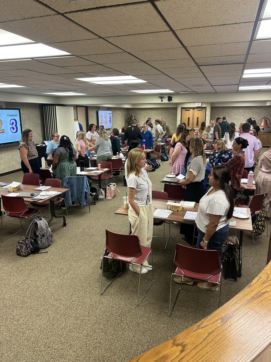 Welcome to our new LSC teachers!  We are so glad you are here. Starting with a connect activity led by Jacqui Grider ❤️🖤