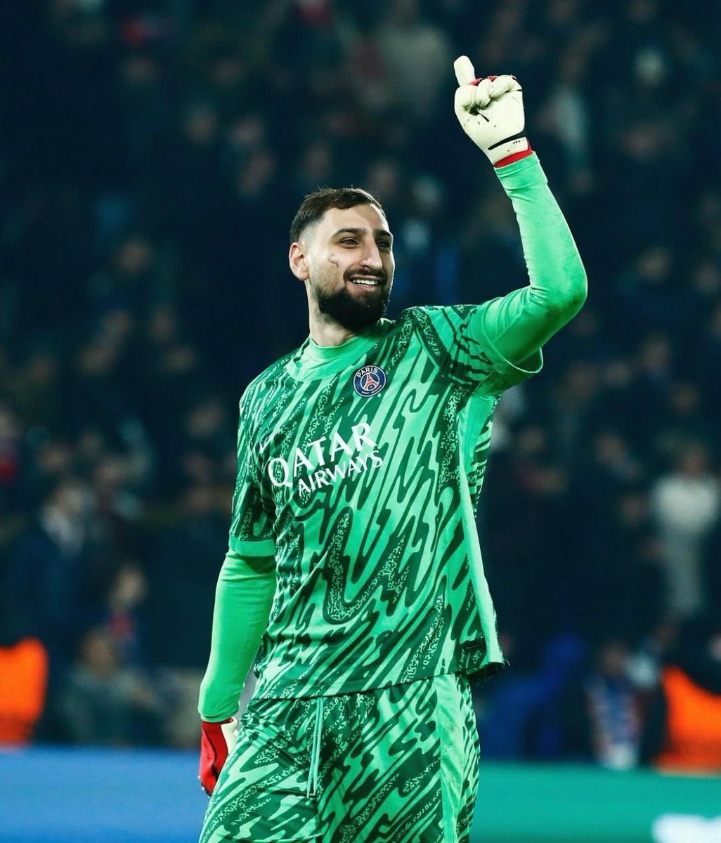 LMDPSG's tweet image. 🚨 Cette semaine, une réunion est prévue pour finaliser le départ de Gianluigi Donnarumma. 👋🏼🇮🇹
Le PSG ne s’opposera pas à un transfert et autorise les négociations avec des clubs étrangers. 🗣️
Chelsea et Galatasaray sont actuellement les clubs les plus intéressés. 🏴🇹🇷
🗞️…