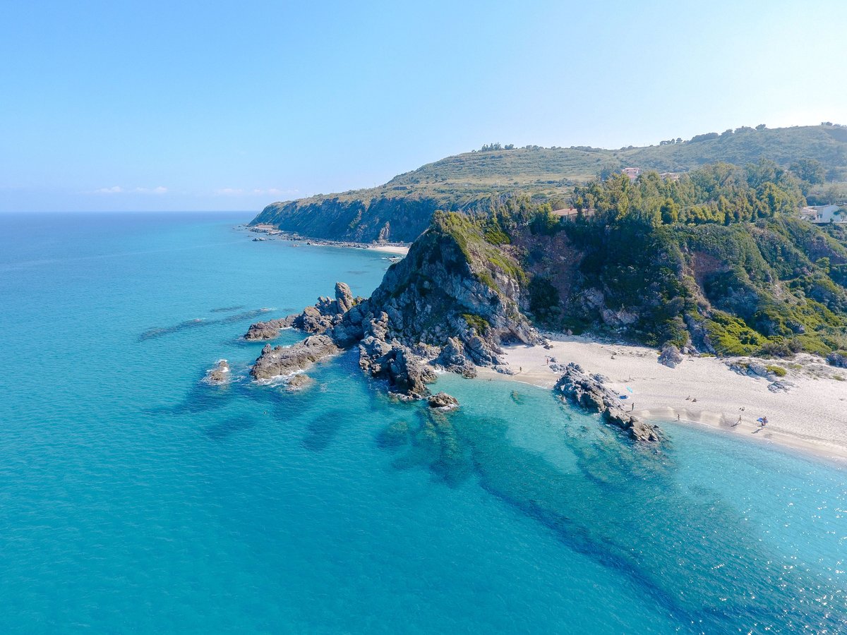 Stare a contatto con la natura e farsi coccolare con le prelibatezze della cucina locale. 

Scopriamo l'offerta dell'Hotel Scoglio del Leone e le bellezze del territorio con Mosè Mazzitelli, direttore della struttura⬇️

limprenditore.com/hotel-scoglio-…