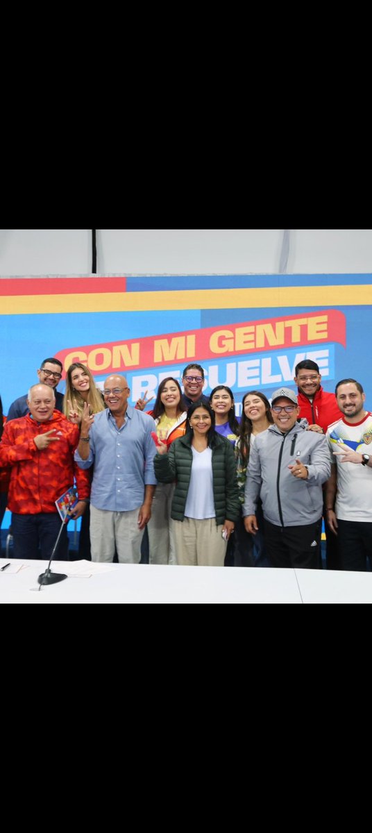 FRAMONREYES's tweet image. Los opositores se quedaron con las ganas de ver los centros electorales vacíos. Ganó el pueblo.
#GenteQueResuelve
#OncaLaVozDeEcos
@UnleashDracarys
@adelso_car @ANTIDOTOyVenen0 @DONKANDAVILA @madeleintlSUR @OncaTvR
@LaBunkeB
@RonaldRTC
@YriadS
@AnaGPinto1