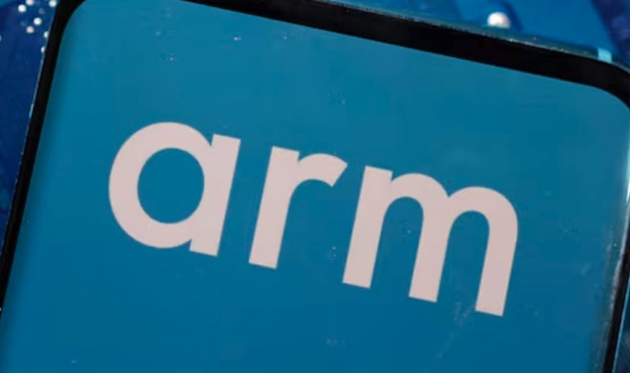 🌍STOCK REPORT: "Arm in Attesa dei Risultati Fiscali: Crescita dei Ricavi e Sfide sui Royalty nel Settore AI"