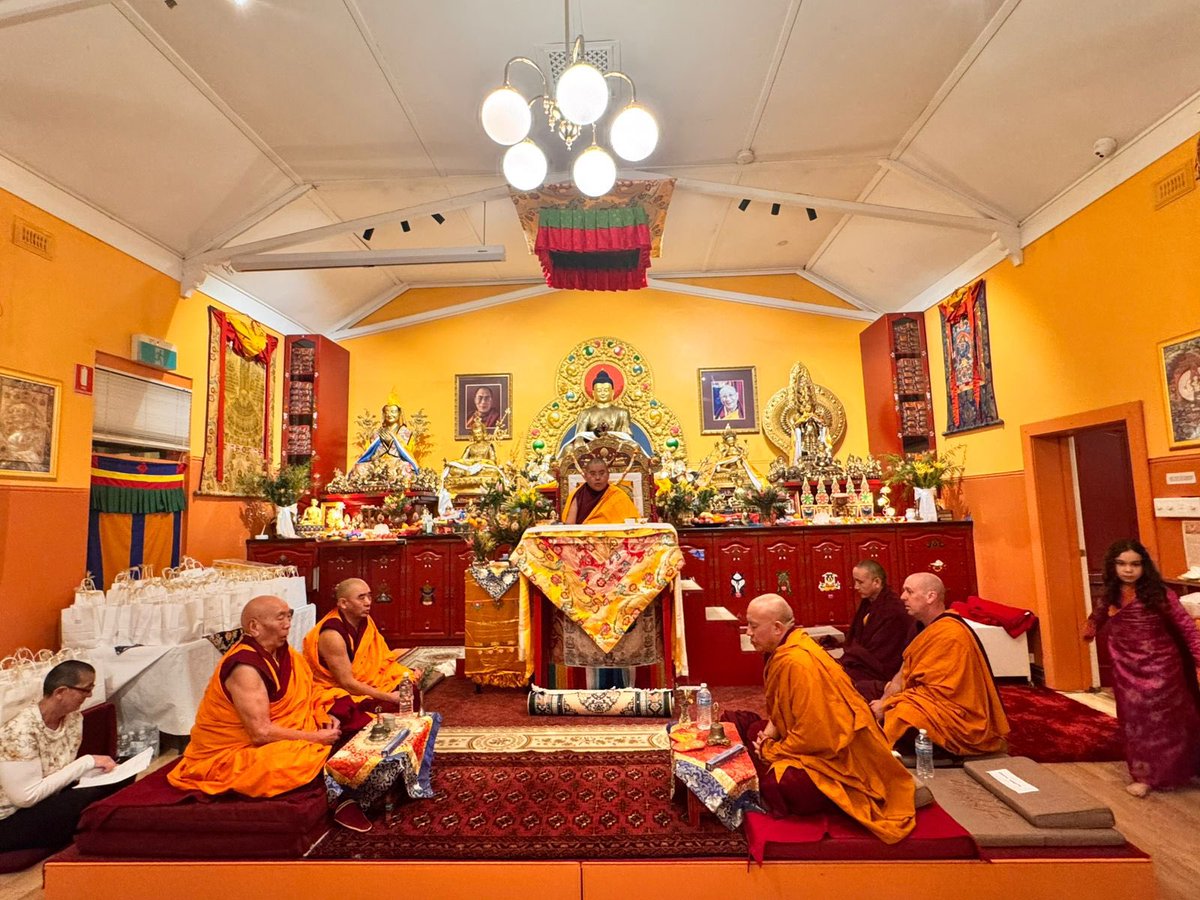H.E. Kyabje Yongzin Ling Rinpoche was joyfully welcomed with traditional dances and performances at the Tibetan Buddhist Institute in Adelaide this evening, where Rinpoche led a Tsog Offering on the auspicious occasion of Chokhor Duchen.