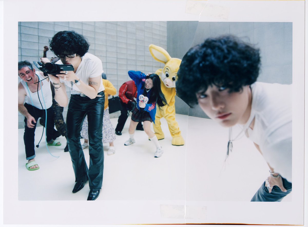 무슨 컨셉인지 감도 안 온다 그냥 커엽다