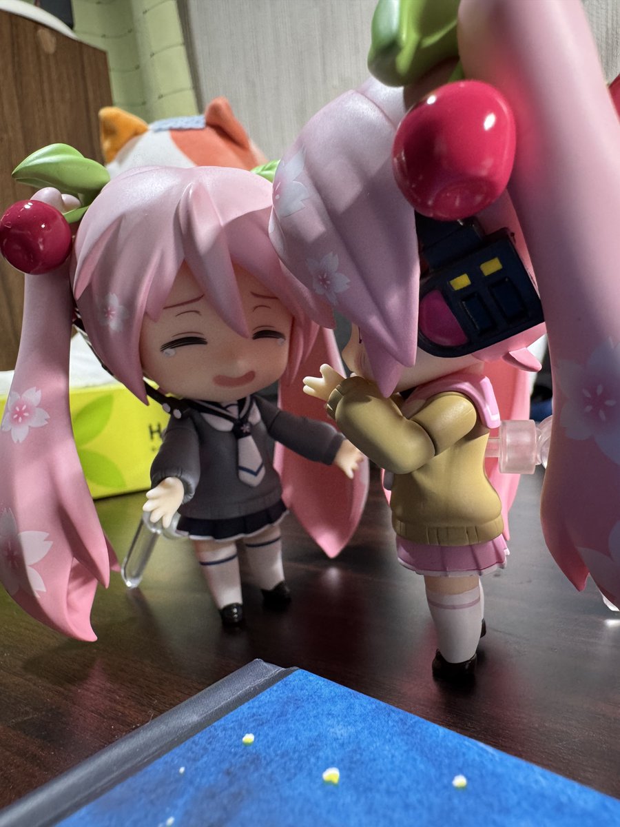 ShotaEXplus's tweet image. #ゆっくり今日の振返り
はぁ…休みの今日…こんな黒い日記を書くとは思わなかった…😓
けどあいつなりに出した答えなんだろうな…ともかく無事を祈るしかない…😔
日記書いたし明日早いし寝るか…この2人だけは絶対に…🌻
#ねんどろシチュエーション #桜ミク