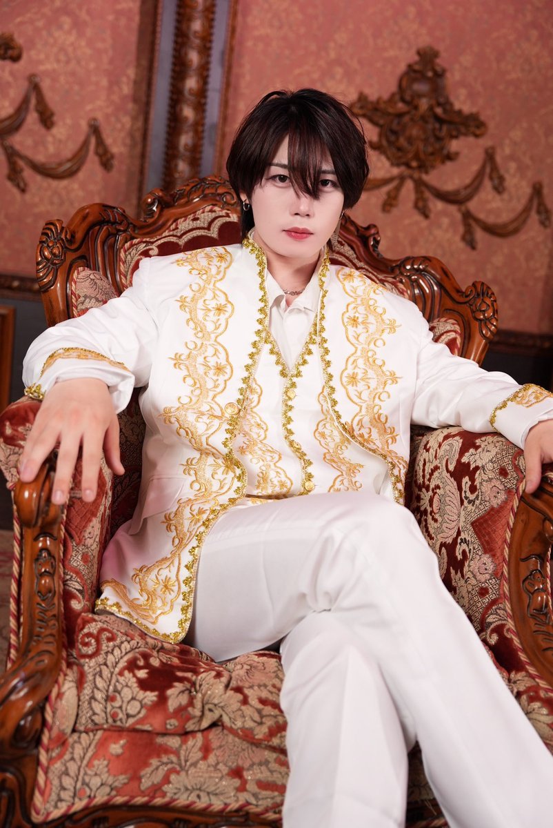 【アー写公開✨】

左
Name:らいむ　【<a href="/raimu_dusk/">らいみ</a> 】
Color：🩷

右
Name:しょう【<a href="/sho_dusk/">しょう</a> 】
Color:💜

いいね♥️＆リポスト🔁合計100達成で
Next memberアー写公開！