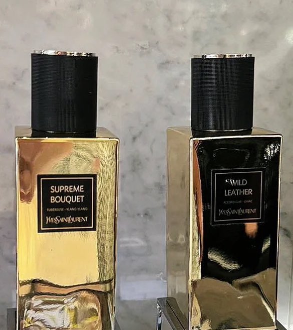 Dr__HHHH's tweet image. يوووه، يا بنات😍
اليوم بنتكلم عن مجموعة YSL Golden Middle East Series
اللي هي بصراحة شيء خيالي✨
زي ما تقولين ذهب سايل على جسمك، كل عطر فيها يصرخ فخامة وأناقة. 🖤💛 المجموعة هذي بدت سنة 2017، وكأنها صُنعت عشان البنت اللي تبي ريحة تخطف الأنفاس وتدوم طويييل! 😎 مو ثقيلة مرة، بس…