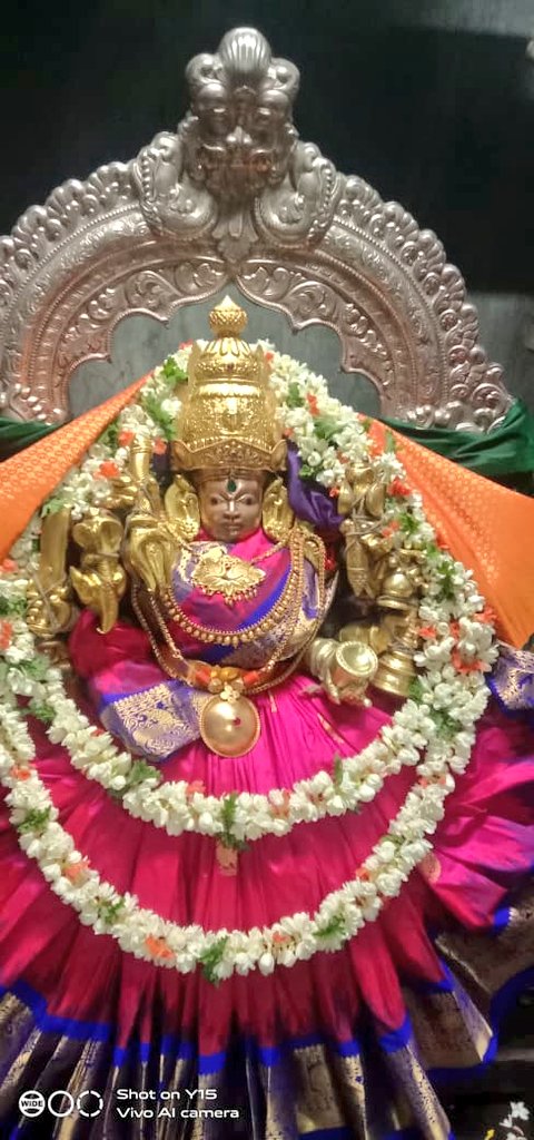 chamundi_betta's tweet image. ಚಾಮುಂಡೇಶ್ವರಿ ಅಮ್ಮನ ಇಂದಿನ ಅಲಂಕಾರ