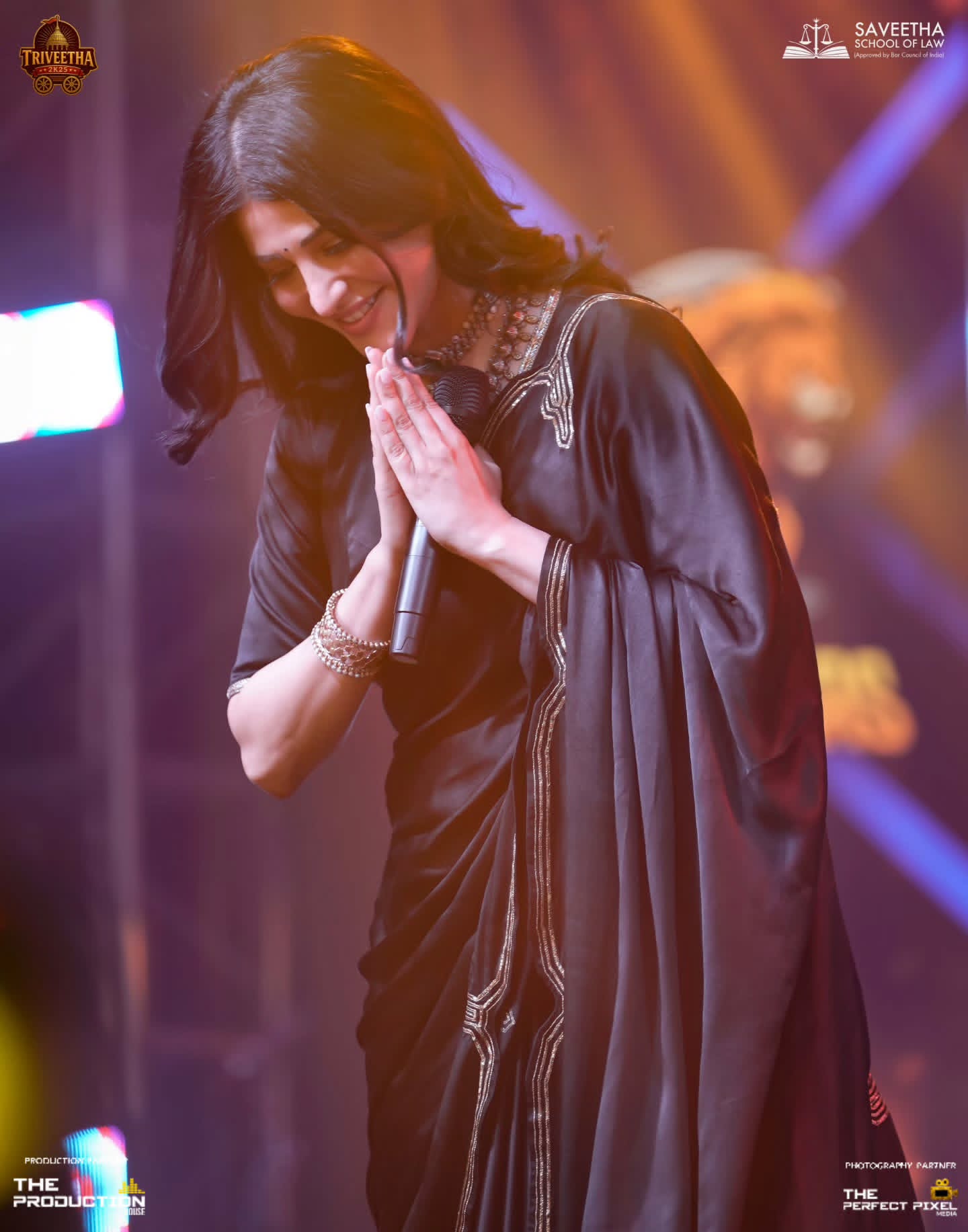 Gw8nW31a8AAT6a0?format=jpg&name=large