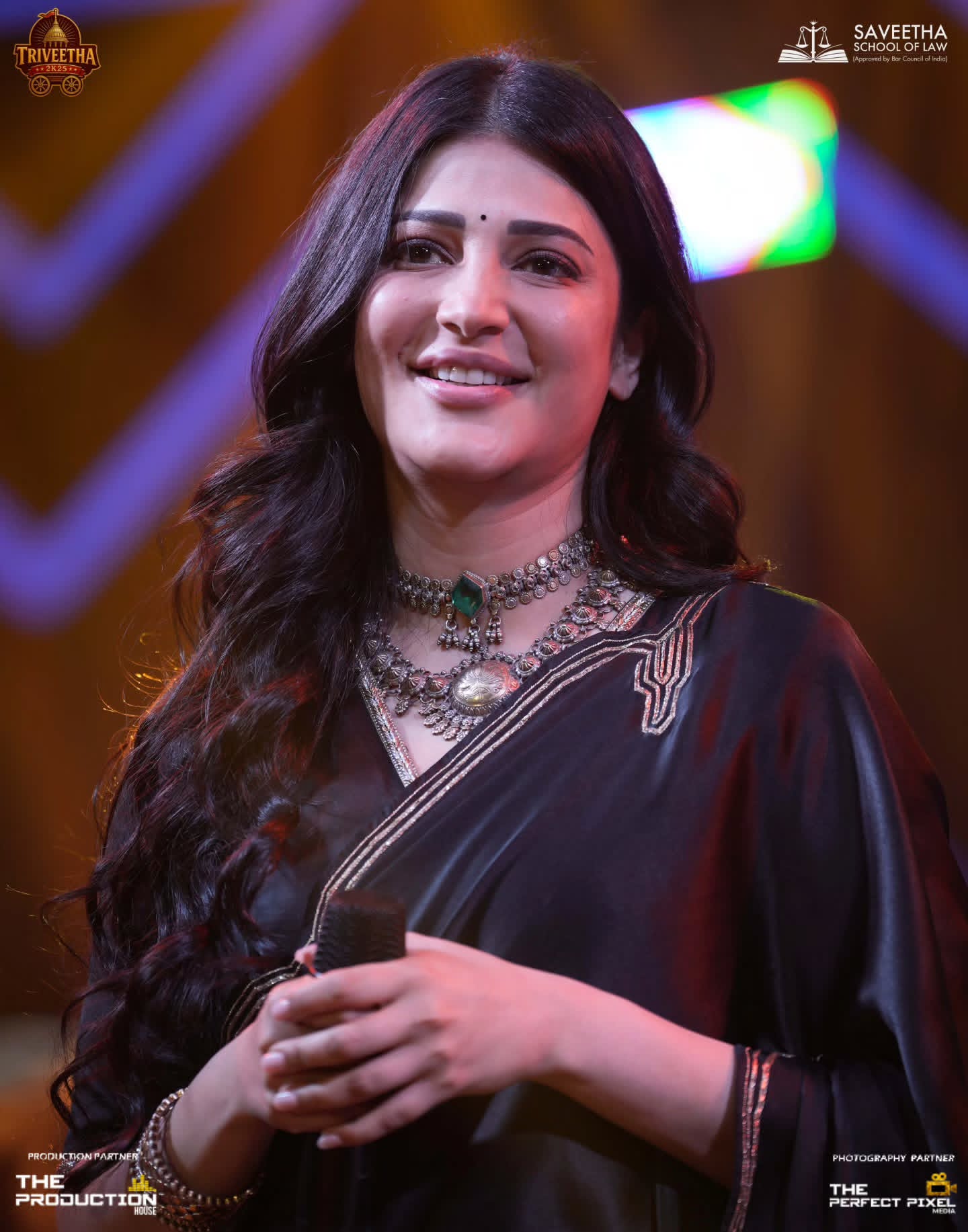 Gw8nWz6bwAAMS3e?format=jpg&name=large