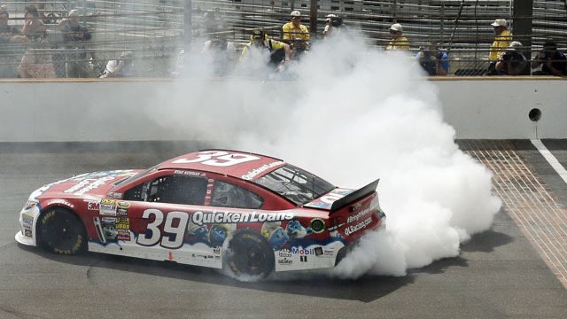 Unpaid1ntern's tweet image. Tbf I get the criticism about the on track product but the Brickyard 400 has almost always been a chess match as long as I can remember.
My favorite of which being Ryan Newman’s 2013 that he got purely off of a bold strategy call for two tires on the last stop under green.