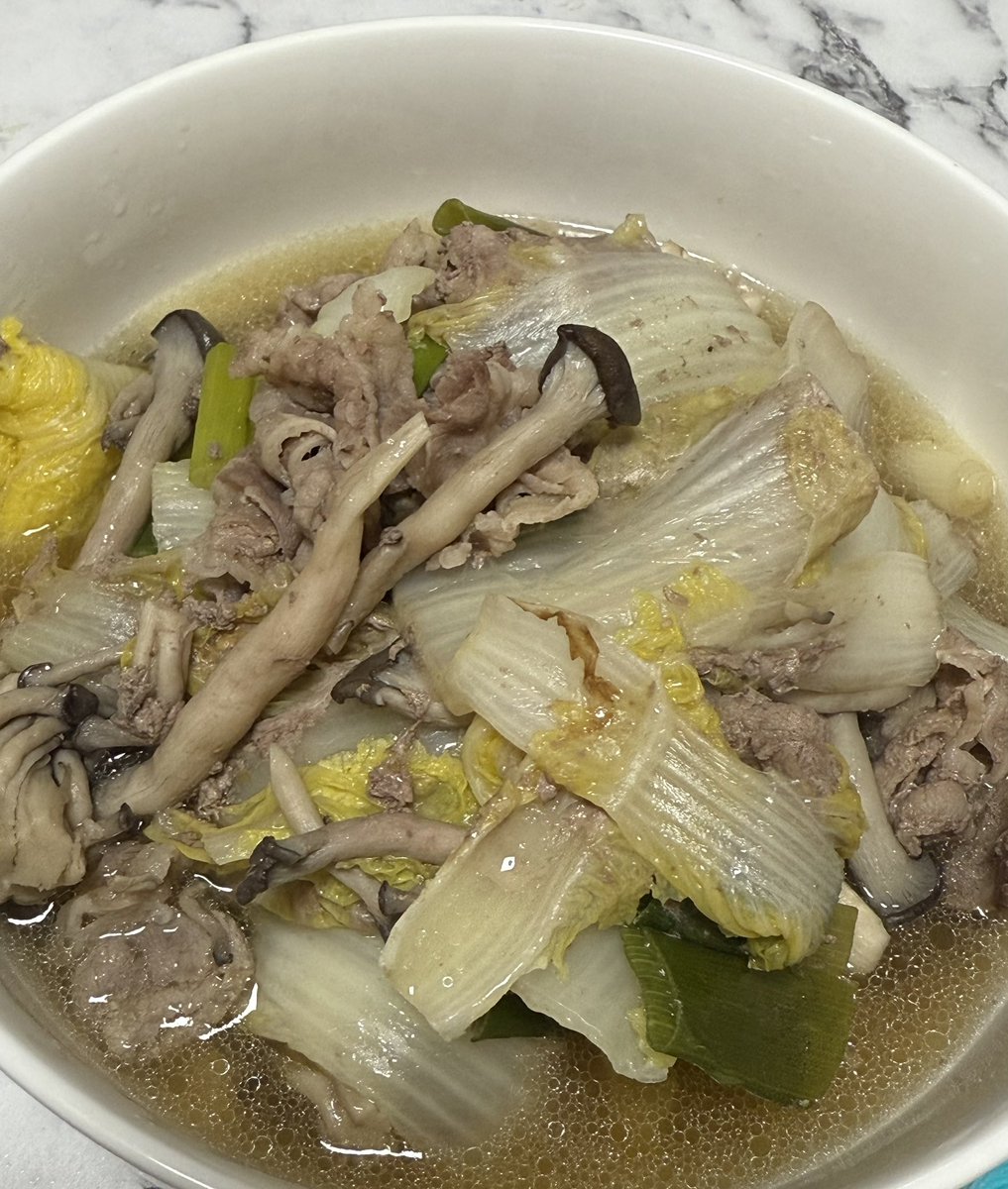 lilb00tyvert's tweet image. I cooked shabu shabu today
✌️