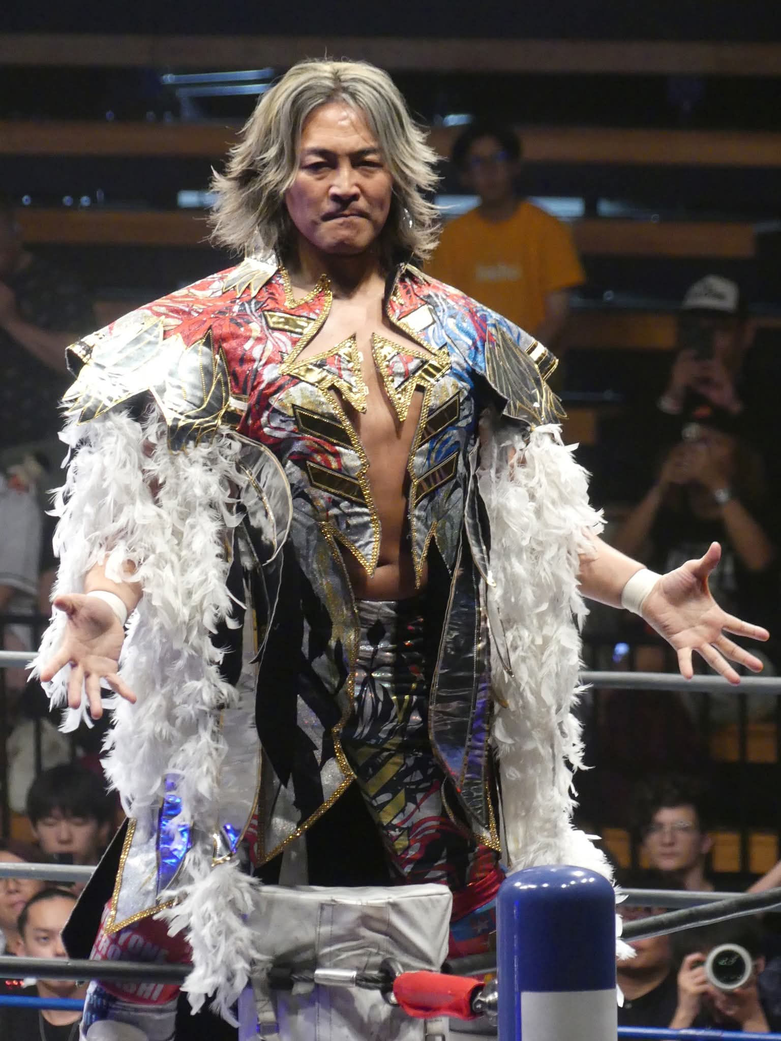 【大型配送タイプ】棚橋弘至さん掲載ページ（ポスターサイズ）#4978 棚橋弘至 A4写真 （棚橋弘至 A4写真 赤黒）