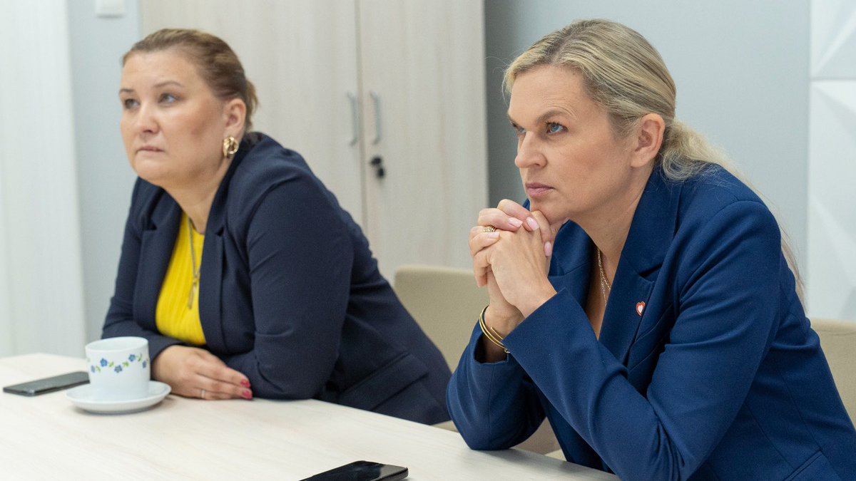 MEN_GOVPL's tweet image. 📣 Bezpieczeństwo jest najważniejsze. #MEN wspólnie z harcerzami wzmocni zasady organizacji wypoczynku.
❗️Ministra Edukacji @barbaraanowacka podjęła decyzję o zleceniu kuratorom oświaty dodatkowych kontroli trwających lub planowanych obozów harcerskich w zakresie bezpieczeństwa…