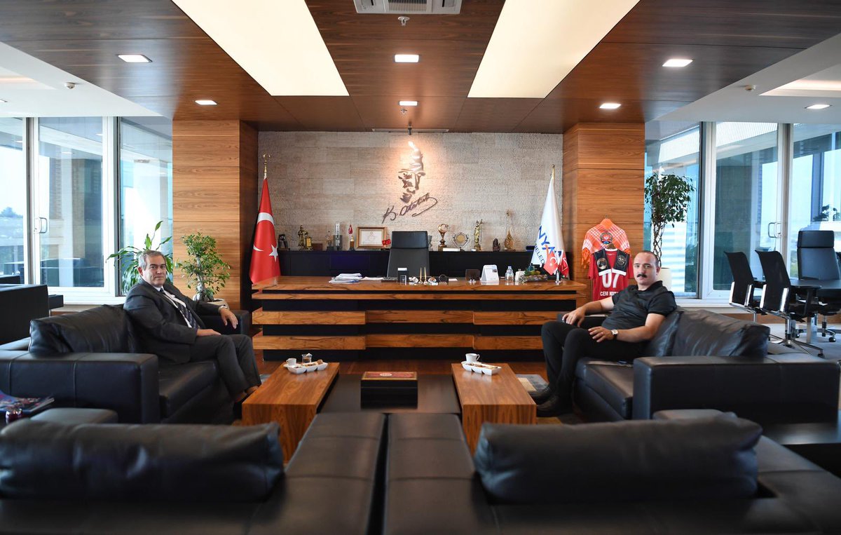 Belediye Başkanımız <a href="/cem_kotan/">Cem Kotan</a>, ATSO Yönetim Kurulu Başkanı Yusuf Hacısüleyman'ı (<a href="/YHacisuleyman07/">Yusuf Hacısüleyman</a>) belediyemizde ağırlayarak, Konyaaltı'mızda yaptığımız çalışmalar ve yapmayı planladığımız projeler hakkında konuştu.