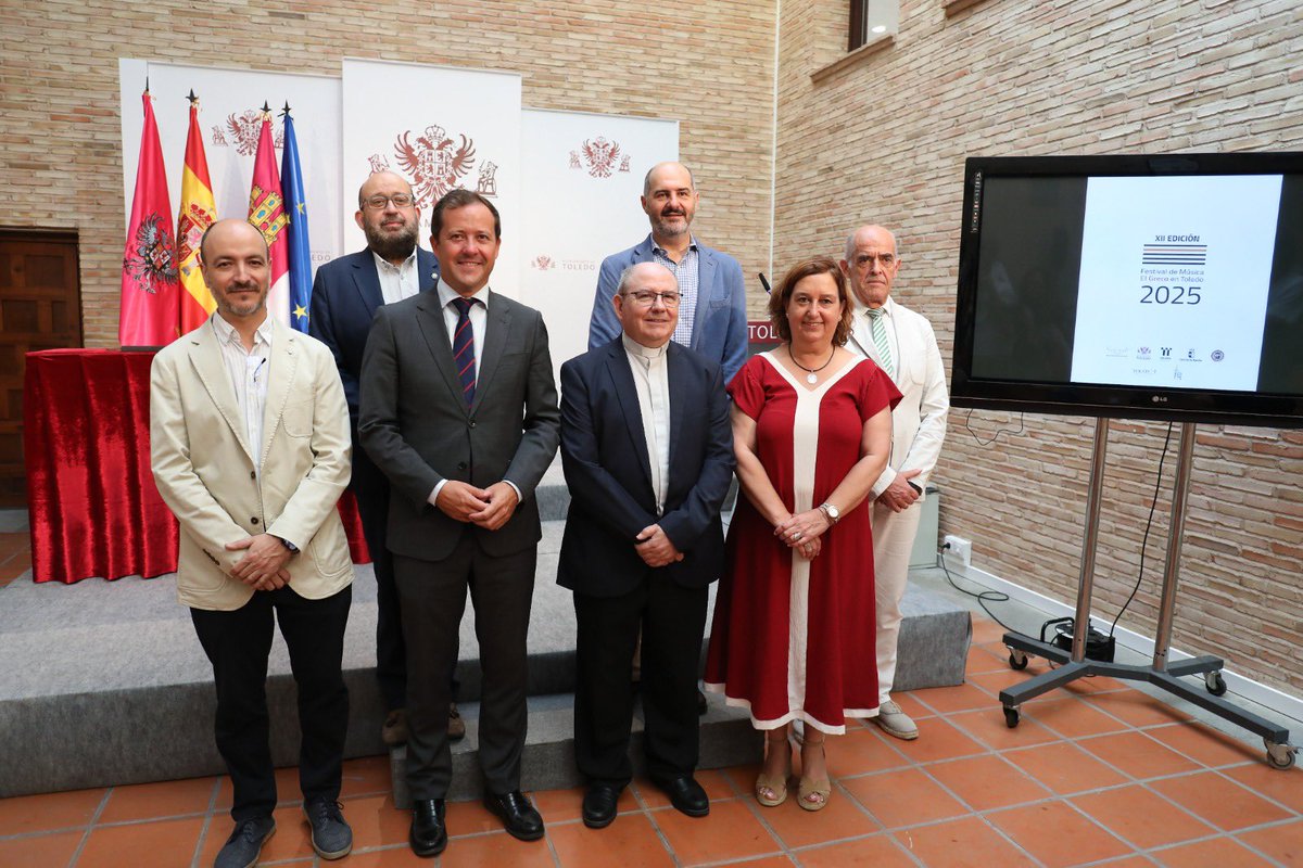 ToledoAyto's tweet image. 🎹 La Catedral Primada de #Toledo acogerá los días 8, 15 y 22 de noviembre una nueva edición de las famosas Batallas de Órganos.
Un evento cultural de excelencia que en esta ocasión recreará la Batalla de las Navas de Tolosa; el Diluvio Universal y la Batalla de las Campanas.