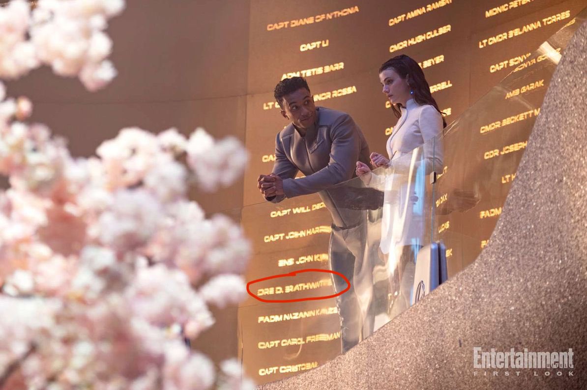 _dblynch's tweet image. Working on S2 of Starfleet Academy while seeing all the hard work from S1 pay off has been surreal. Never thought I’d be a set designer on Star Trek 😭

PS… LOOK AT MY NAME ON THE SPACESHIP 🚀🖖🏾
#StarTrek #StarfleetAcademy #SetDesign #SciFiTV #BlackWomenInFilm #ProductionLife