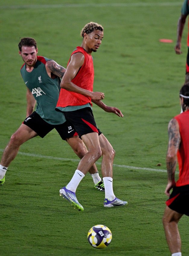 UniversLFC's tweet image. Alexis Mac Allister de RETOUR  !!!