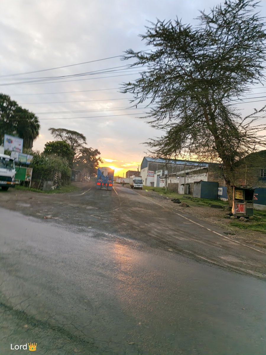 Sospetermash20's tweet image. I captured the sunrise. Fiery as it was.