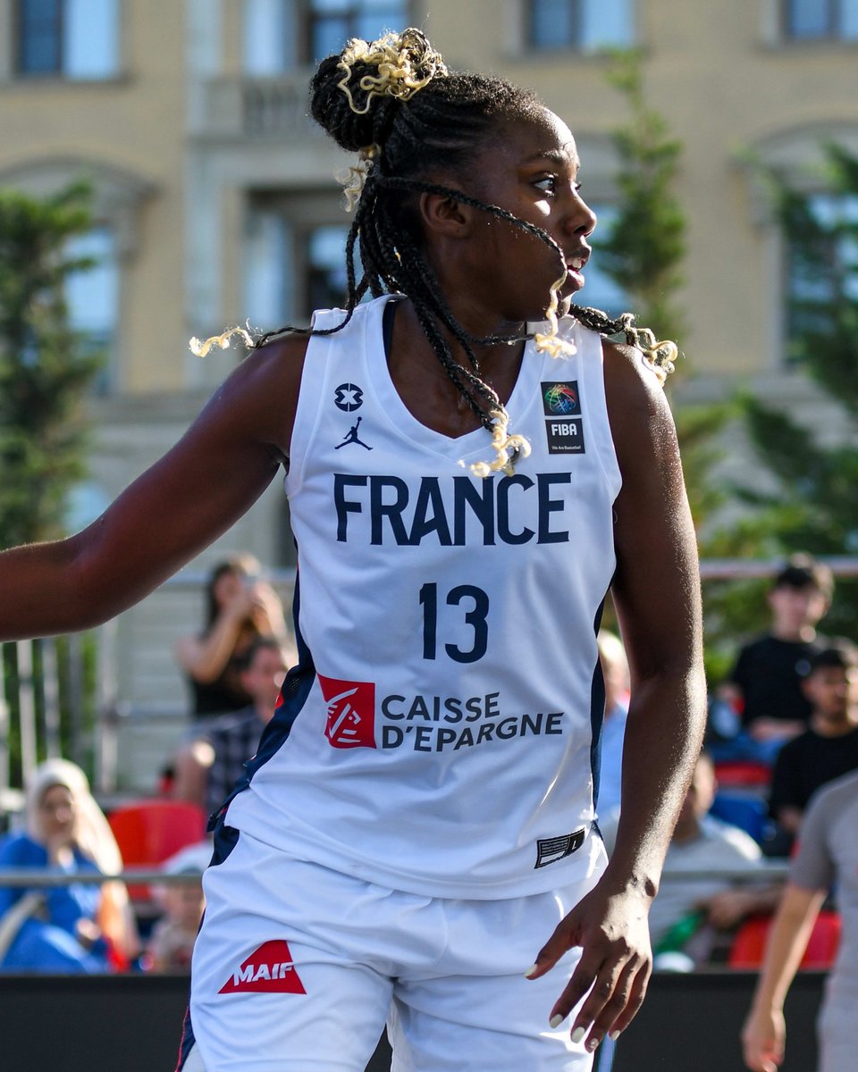 3x3ffbb's tweet image. Nouveau 𝐫𝐞𝐜𝐨𝐫𝐝 pour Michou ! 📈
Marie-Michelle Milapie réalise sa meilleure performance offensive avec les Bleues en inscrivant 𝟖 𝐩𝐨𝐢𝐧𝐭𝐬 face à la Chine 👏
@FIBA3x3 | @ESBVALM