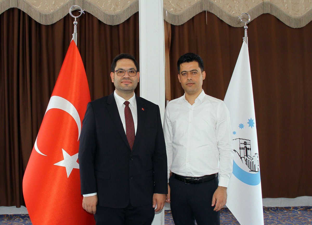 Halep Türkmenleri Derneğimizin 4. Olağan Genel Kurulunda yeniden başkanlığa seçilen değerli dostum dava arkadaşım <a href="/AhmetZeynelMahl/">Ahmet Zeynel Mahli🇹🇷</a>'yi ve yeni yönetimini tebrik eder, çalışmalarında başarılar dilerim 👏🏻

<a href="/HTDernek/">Halep Türkmenleri Derneği</a>