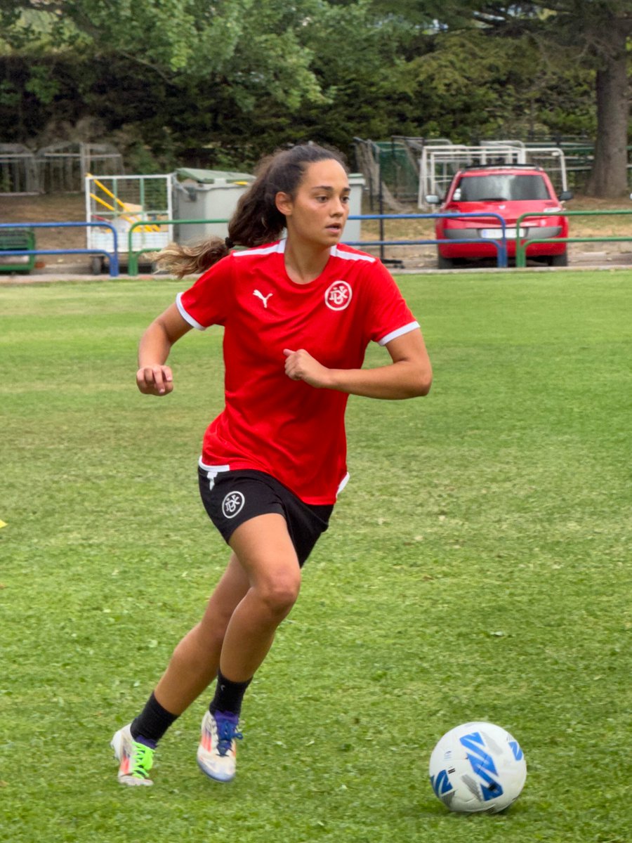 📸⚒️Comenzamos las sesiones de entrenamiento semanales. ⚽❤️

#GoDUX #seguimoscreciendo
