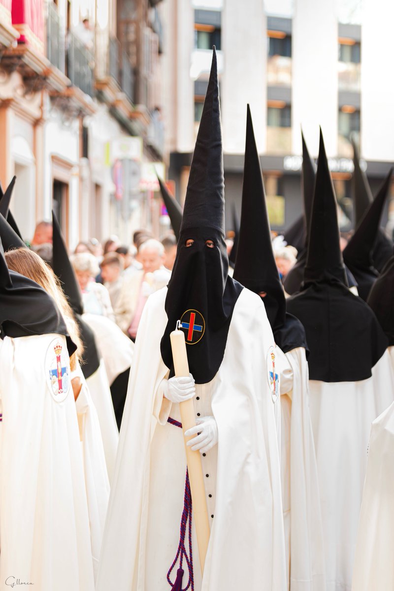 Del 𝟒𝟏𝟎𝟎𝟕.

#SSantaSevilla25