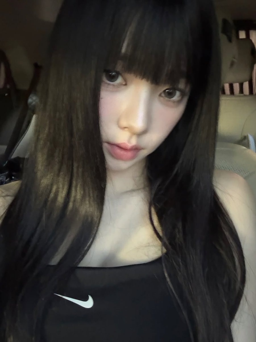 airibluu tweet media