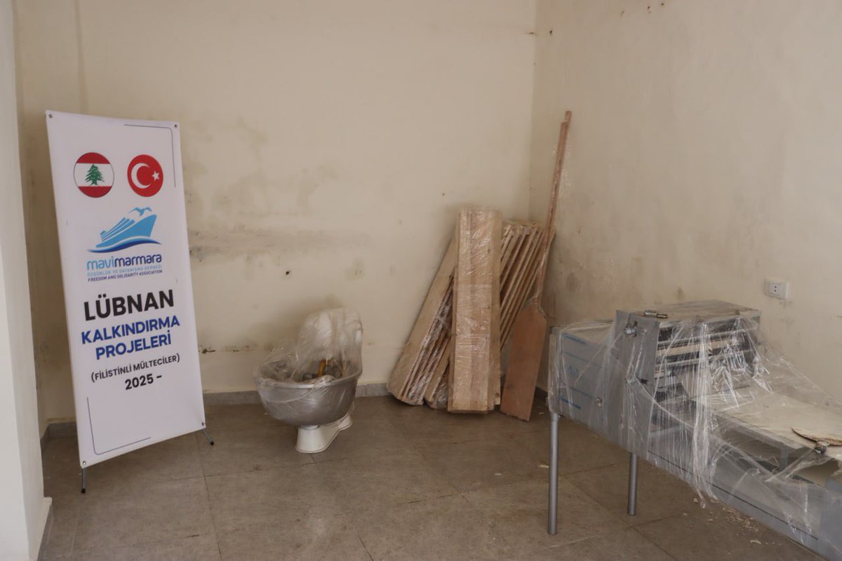 mavimarmaratr's tweet image. Lübnan'da Yaşayan Filistinli Mültecilerin Yanındayız!
Sizlerin destekleriyle, Temmuz ayı içerisinde Lübnan'da gerçekleştirdiğimiz yoğun yardım çalışmaları kapsamında, ihtiyaç sahibi ailelerin kendi gelir kaynaklarını oluşturabilmeleri için, üç farklı aileye Hamur İşi Dükkanı,…