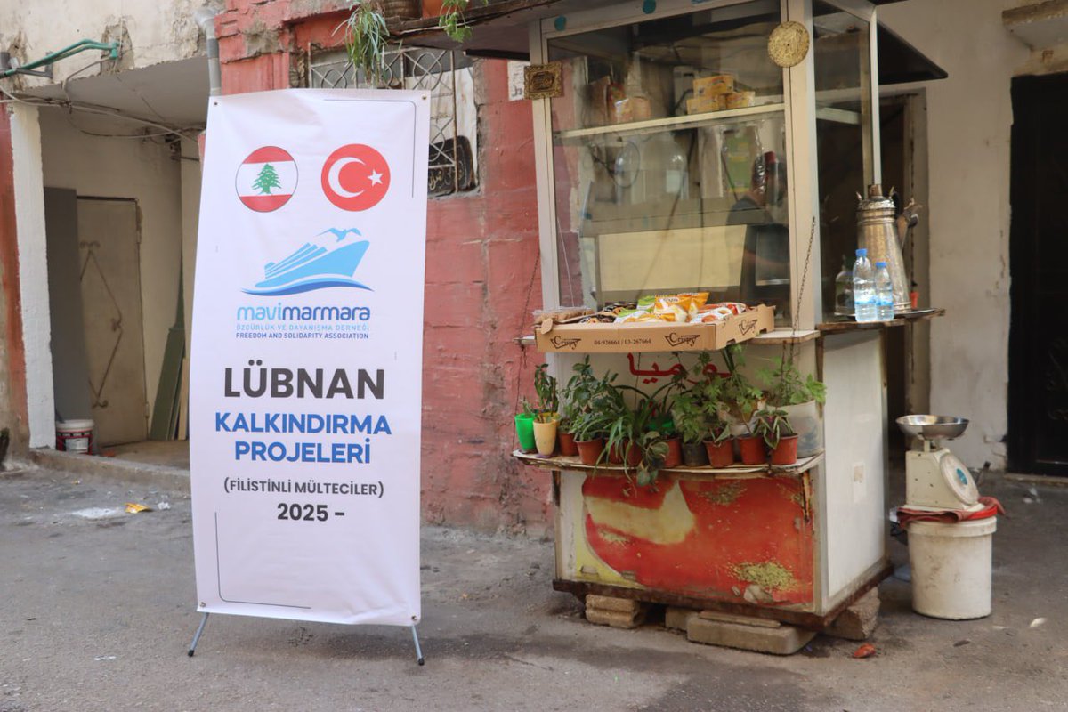 mavimarmaratr's tweet image. Lübnan'da Yaşayan Filistinli Mültecilerin Yanındayız!
Sizlerin destekleriyle, Temmuz ayı içerisinde Lübnan'da gerçekleştirdiğimiz yoğun yardım çalışmaları kapsamında, ihtiyaç sahibi ailelerin kendi gelir kaynaklarını oluşturabilmeleri için, üç farklı aileye Hamur İşi Dükkanı,…