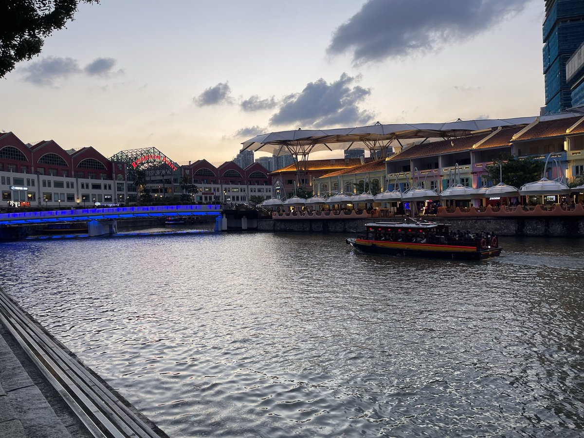 WealthCoachMak's tweet image. Good evening/night from Singapore! 🇸🇬