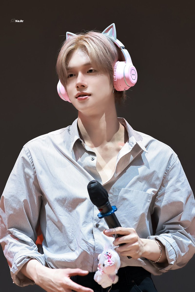 NaAc_Yeonjun's tweet image. 250728 💼

#연준 #YEONJUN #ヨンジュン 
#TXT #TOMORROW_X_TOGETHER
#투모로우바이투게더