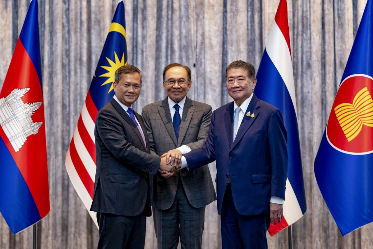 kuna_en's tweet image. #Malaysia Prime Minister: #Thailand &amp;amp; #Cambodia agree to &quot;unconditional&quot; ceasefire

kuna.net.kw/ArticleDetails…

#KUNA #Kuwait