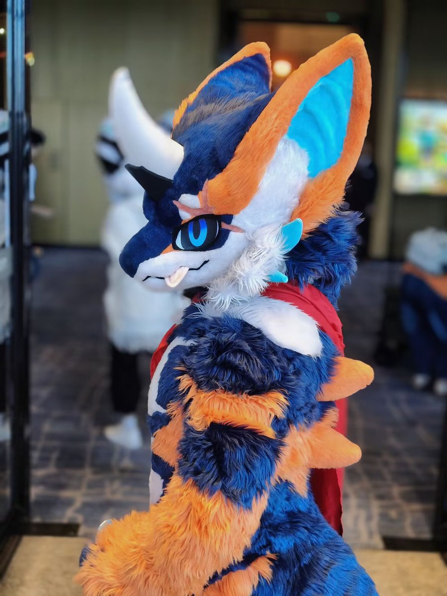 UncleFlameEX's tweet image. 这周的得闲獸聚～
#fursuit #FursuitFriday #furry #兽装