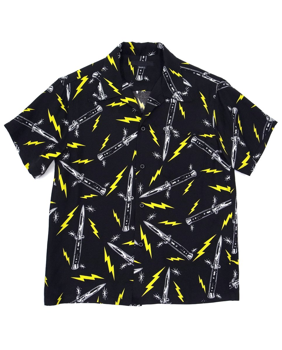 greed_store's tweet image. #creaturefromtheliving
●「SWiTCHBLADE」Rayon Shirt!!
国産高級レーヨンに全面シルクスクリーン・染み込みプリントで製作したオリジナル・ファブリック!!
上質な光沢感とシルクのような肌触りが最大の特徴!!
Sサイズは残り2着!!
◎ご購入はコチラ
greedxxx.shop-pro.jp/?pid=180368318