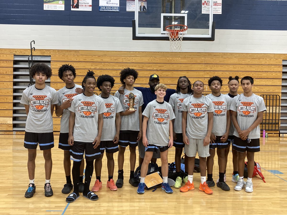JrProsElite's tweet photo. Jr Pros Elite Mitten Recruit 2025 CHAMPS https://t.co/nV3yJ612e2