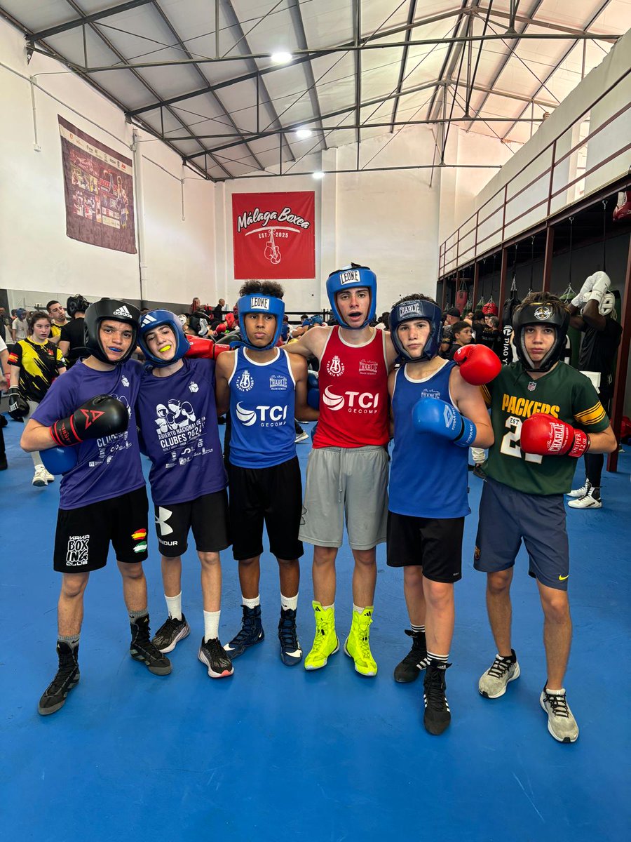 Patronato Municipal de Deportes de Almería (@pmd_almeria) on Twitter photo 🥊El club Almería Boxing suma cinco medallas en España y Portugal.
La escuela municipal cierra una temporada cargada de éxitos, con una destacada proyección de su cantera masculina y femenina.
#almeriaesdeporte #boxeo <a href="/aytoalm/">Ayuntamiento de Almería</a> 🥊El club Almería Boxing suma cinco medallas en España y Portugal.
La escuela municipal cierra una temporada cargada de éxitos, con una destacada proyección de su cantera masculina y femenina.
#almeriaesdeporte #boxeo <a href="/aytoalm/">Ayuntamiento de Almería</a>