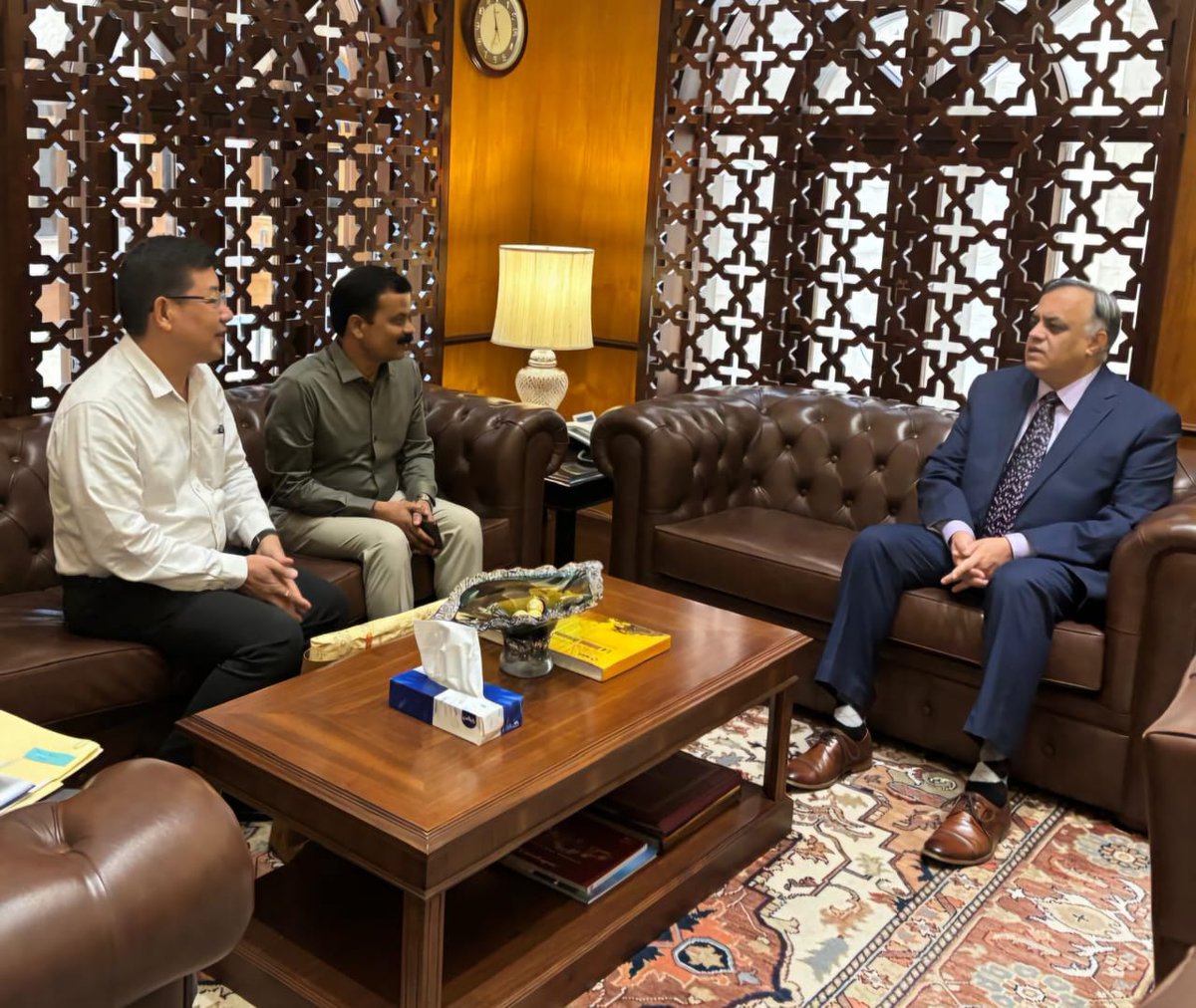 IN_Archives's tweet image. A team from #NAI, led by Dy. Directors Shri N. Raju Singh & Shri K.C. Jena, met Amb. Dr. Suhel Khan at @IndianEmbRiyadh. The visit supports collaboration with @Darahfoundation under the existing MoU.
Counsellor Shri Sharique Badr was also present. 🇮🇳🇸🇦
#CultureUnitesUsAll