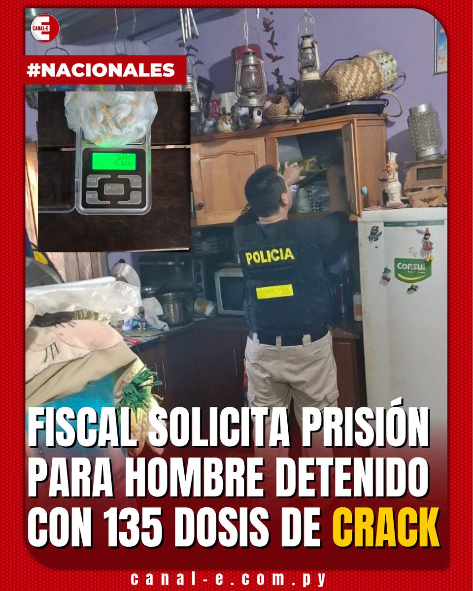 canal_e_py's tweet image. 📦 Caacupé – El fiscal antidrogas Gedeón Escobar, de la Unidad Especializada en la Lucha contra el Narcotráfico de Caacupé, solicitó la prisión preventiva para un hombre de 42 años, imputado por la tenencia y comercialización de estupefacientes, tras ser sorprendido con 135 dosis…