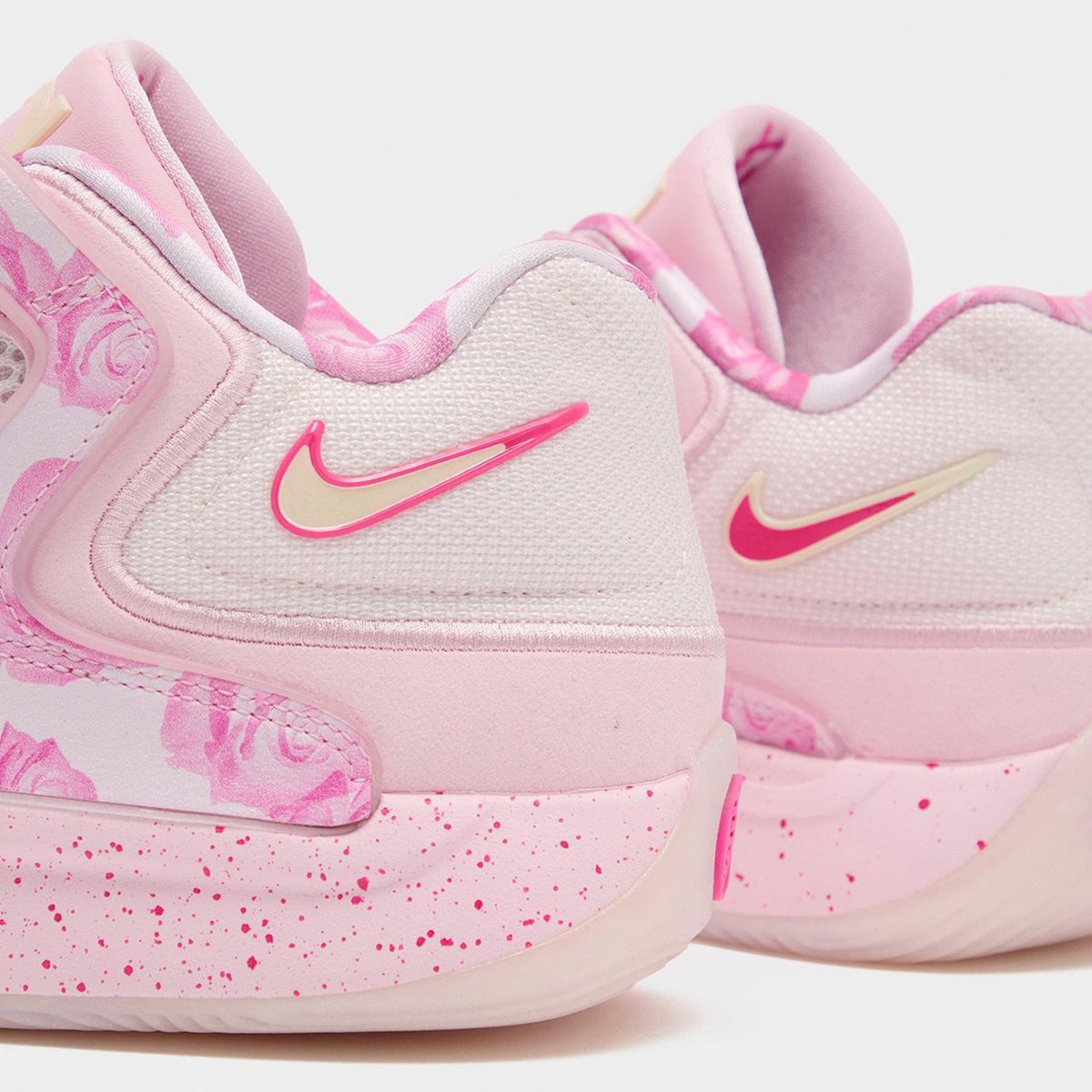FIRST LOOK at the Nike KD 18 "Aunt Pearl" 🩷🩷