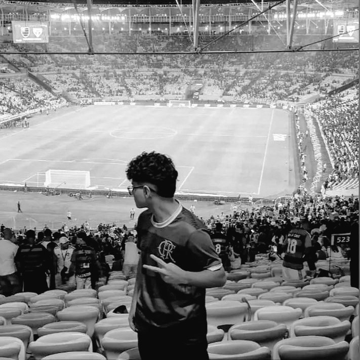 pasqual4's tweet image. 🚨 TRAGÉDIA NO RIO!!!
Morre membro de facção CV conhecido como "chupadinha" foi morto a tiros em pleno Maracanã.