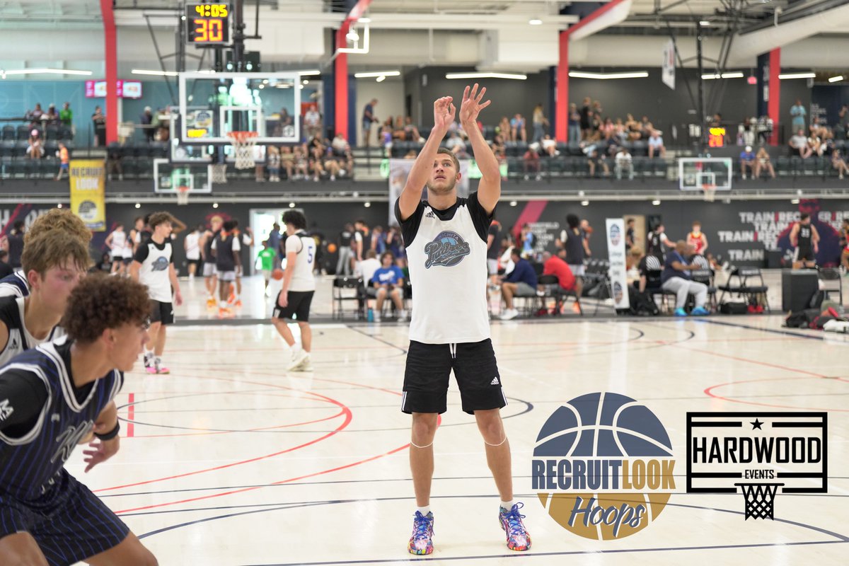 RL_HoopsKS's tweet image. SUNDAY STOCK RISERS - @RL_Hoops x @HardwoodEvents Finale

@FSlober - &apos;27 - @816Hoops 

@OakmanChar2178 - &apos;27 - @WPKeimAraujo27 

@KenisonStone22 - &apos;26 - @VWBAelite 

@HuestonS1073 - &apos;26 - @SSA_Hoops