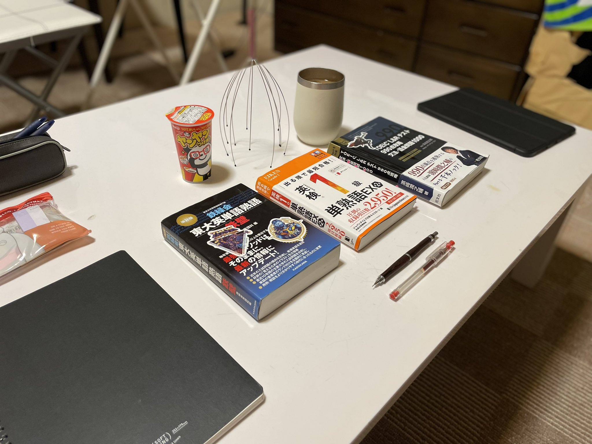 ODYSSEYFZGSDDJFLX10CW ゴリラになります まんがゴリラ