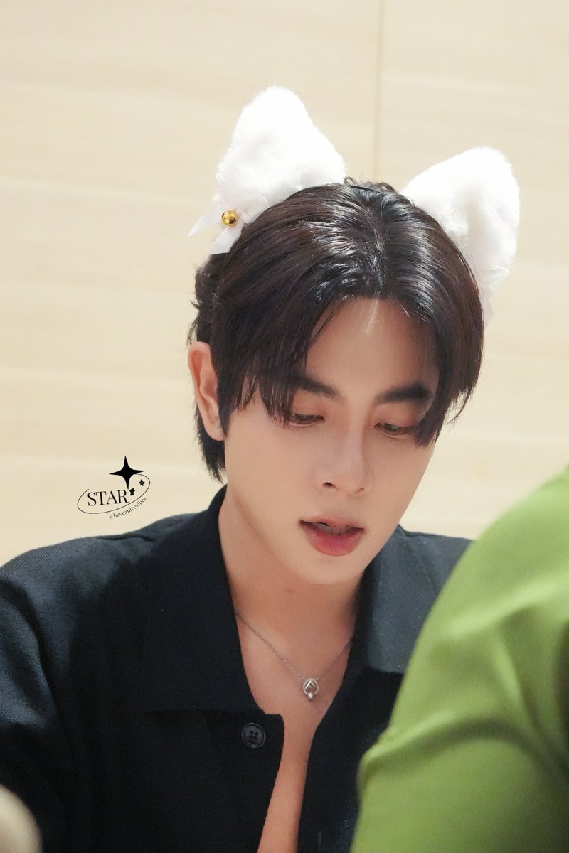 Meow meow 

#มหกรรมนิยายนานาชาติ2025xEM
#mixxiw <a href="/wixxiws/">มซ</a>