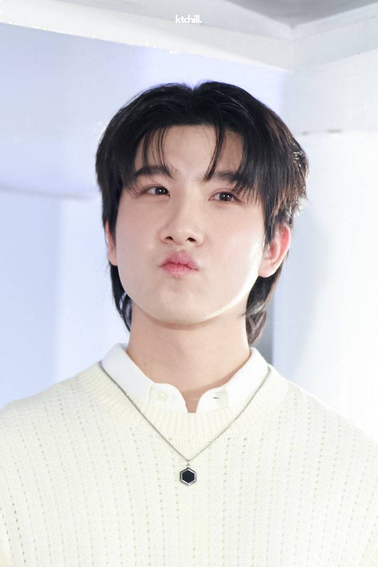 Hourly1stkhao's tweet image. ALL THE LOVE AND THE KINDNESS TO HIM🩶🩶
#khaotungg