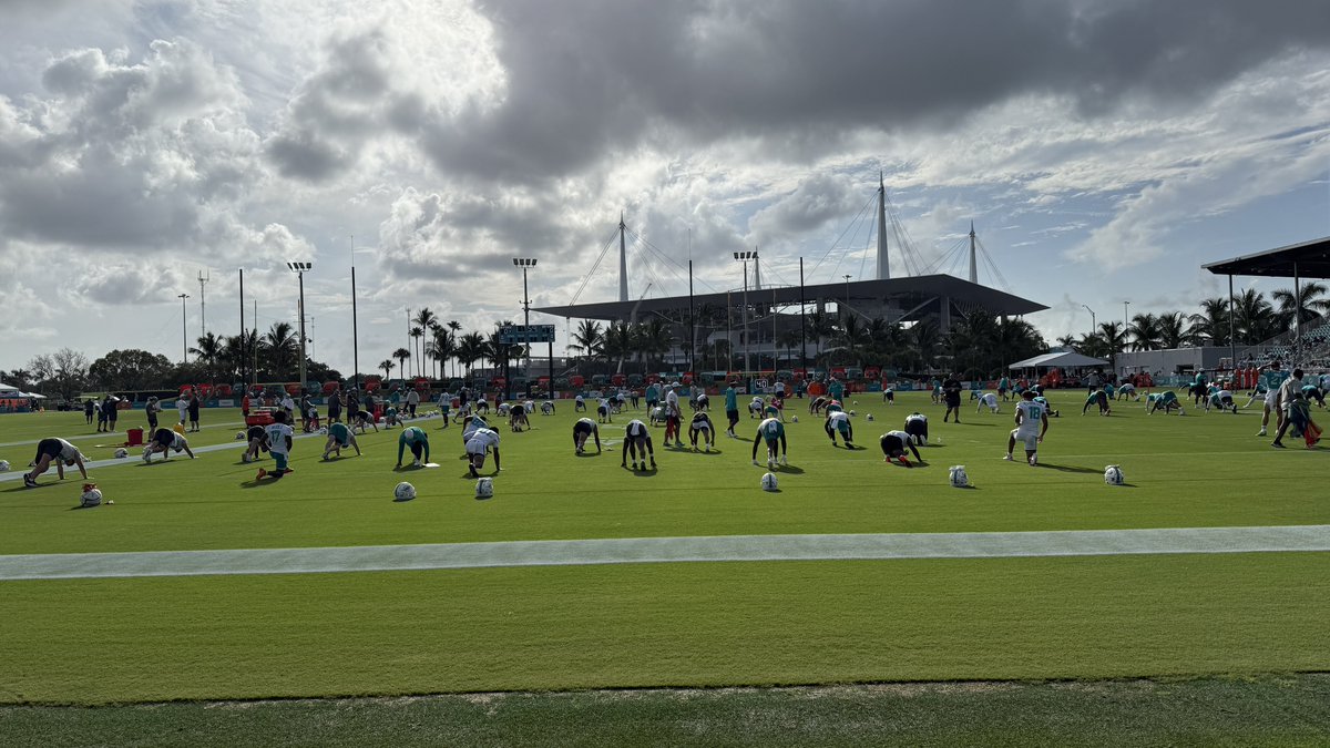 Marcel_LJ's tweet image. Dolphins are back on the field and Tua Tagovailoa is on the AUX as the orange jersey practice mvp